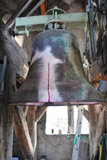 Glocke mit Riss